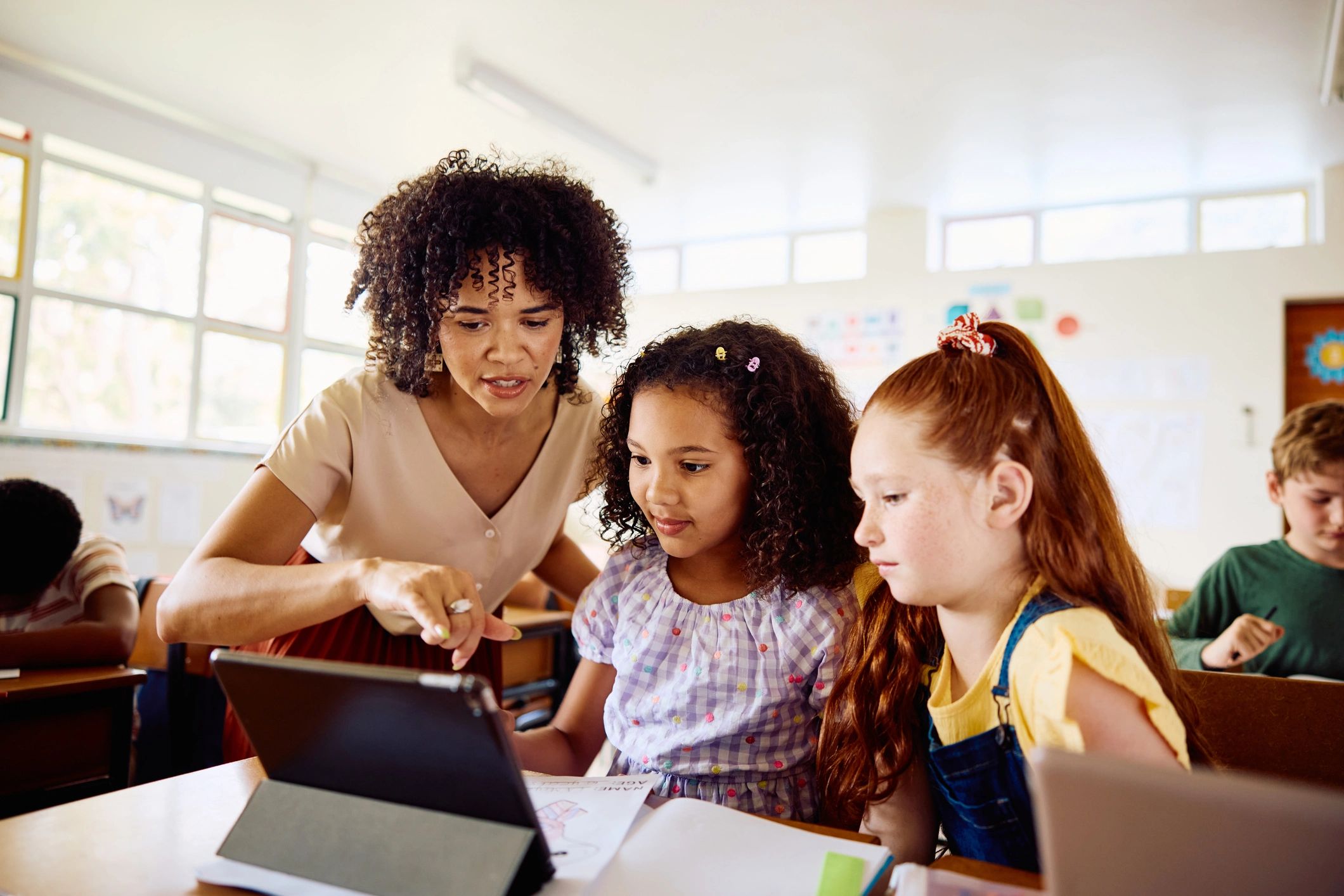 happy students learning online